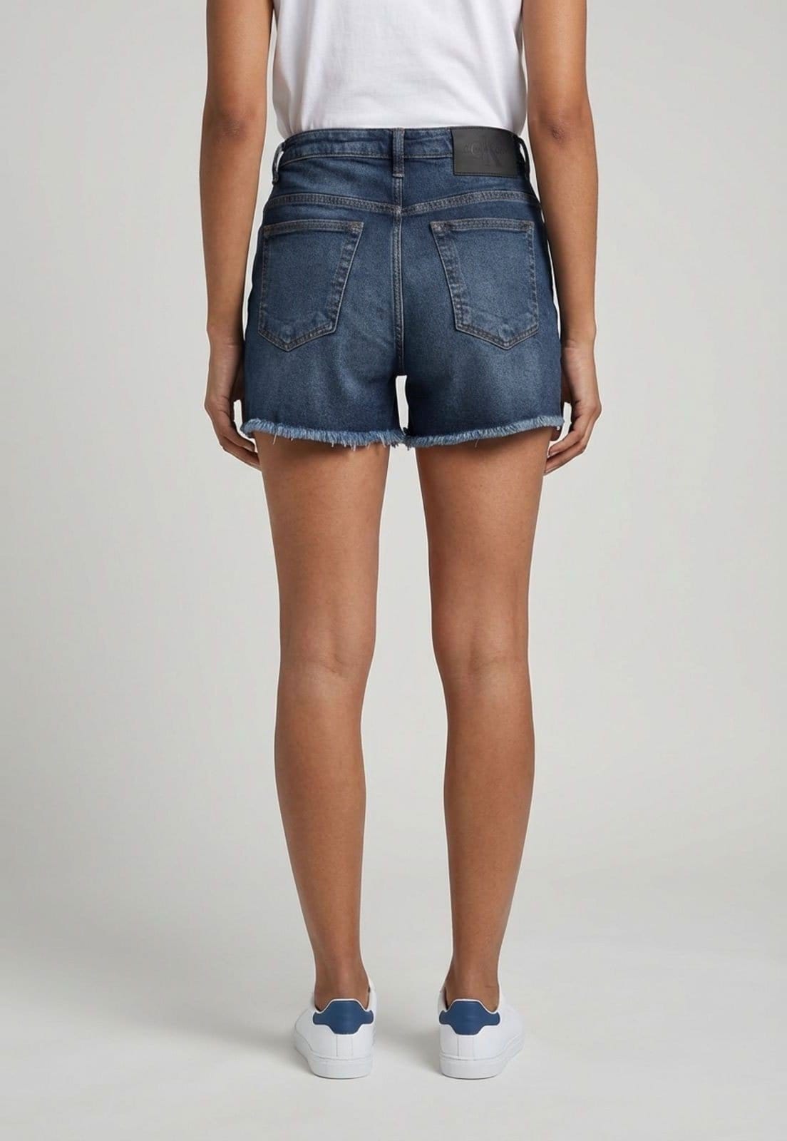 Vista 2 Shorts Feminino Calvin Klein Jeans Cintura Alta Calvin Klein Jeans azul