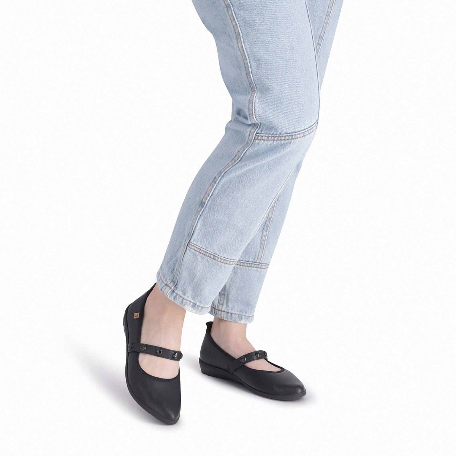 Vista 2 Sapatilha Piccadilly Boneca Solange Piccadilly preto