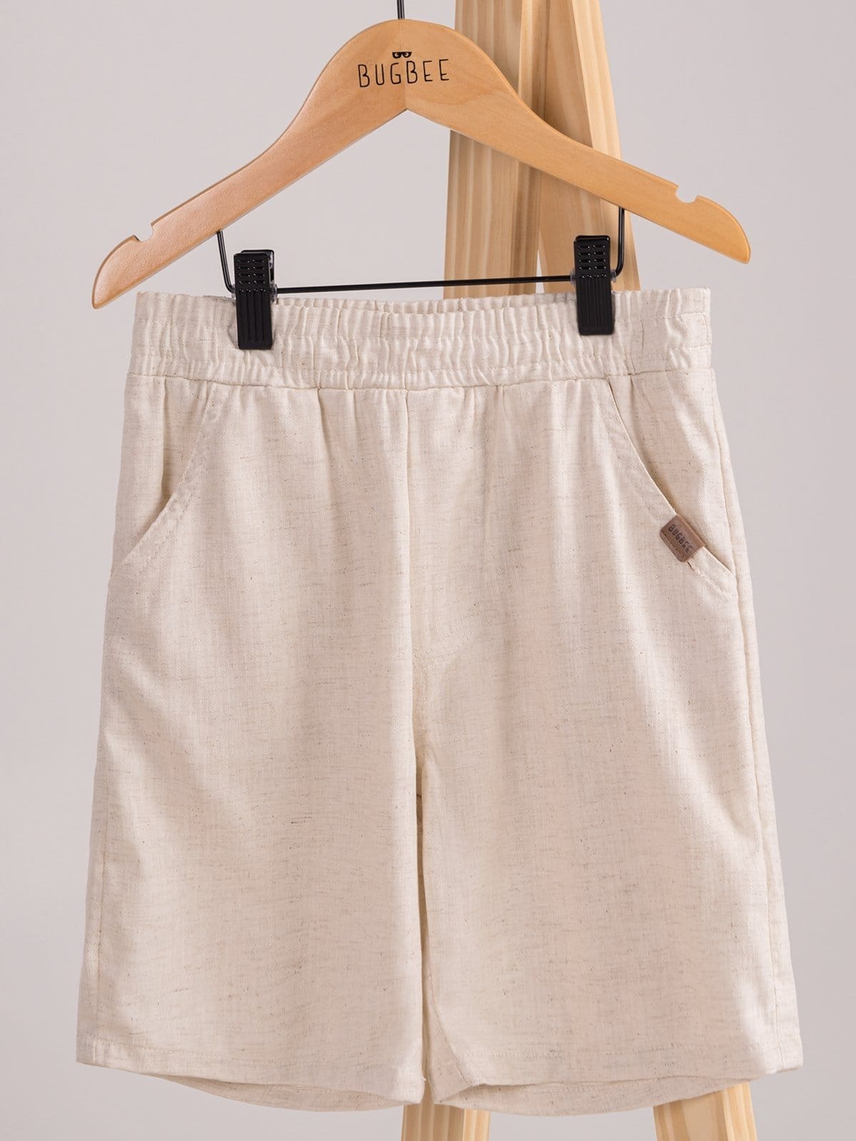 Vista 2 Infantil - Bermuda Bugbee em Linho Eco Bugbee off-white