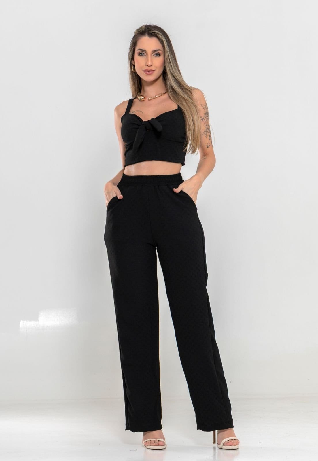 Conjunto Feminino Cropped e Calça Pantalona Elastico Ajustavel