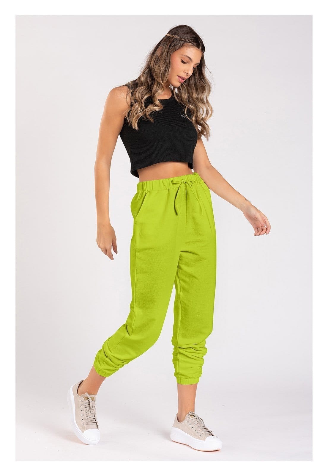 Vista 2 Calça Moletinho Jogger Emy Meu Jeans verde