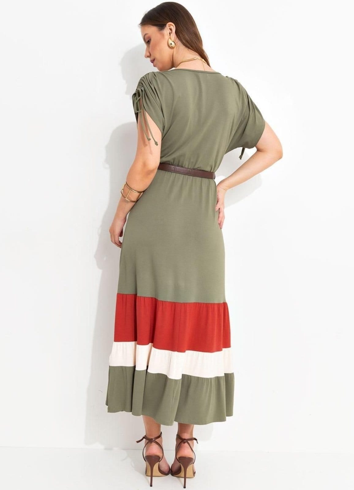Vista 2 Vestido Oliva Com Recortes Quintess verde