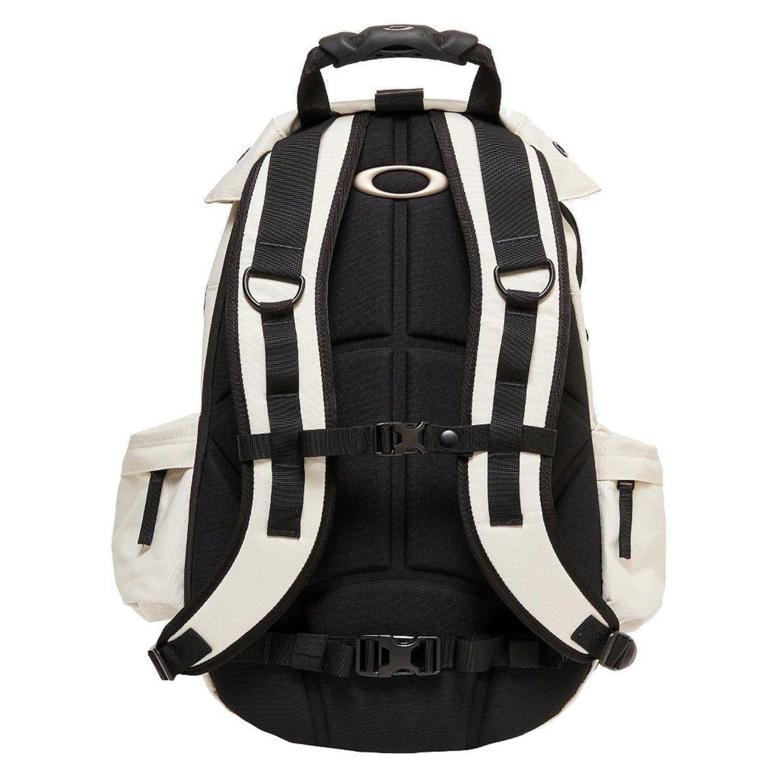 Vista 2 Mochila Oakley Icon RC Backpack 32L WT25 Mist Oakley branco