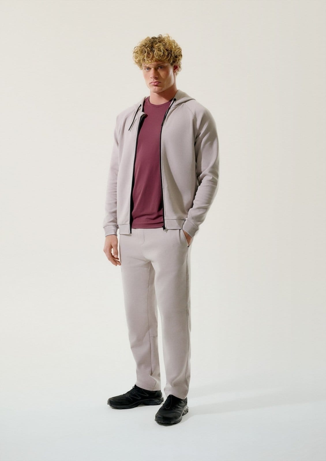 Jaqueta Esportiva Masculina Em Moletom Com Capuz Hering