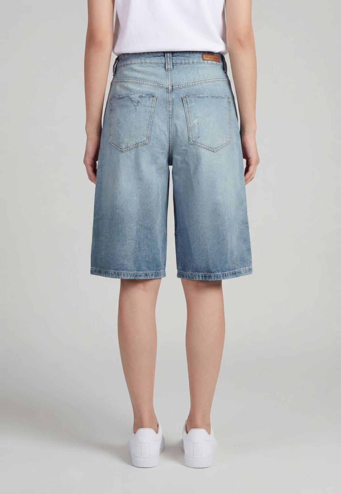 Vista 2 Bermuda Capri Jeans Feminina Colcci Jeans Claro Colcci Jeans azul