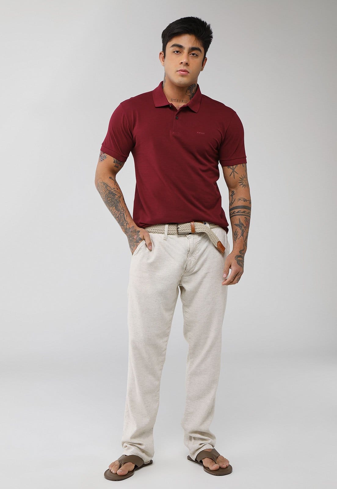 Vista 2 Polo Masculina Colcci Bordado Colcci vinho