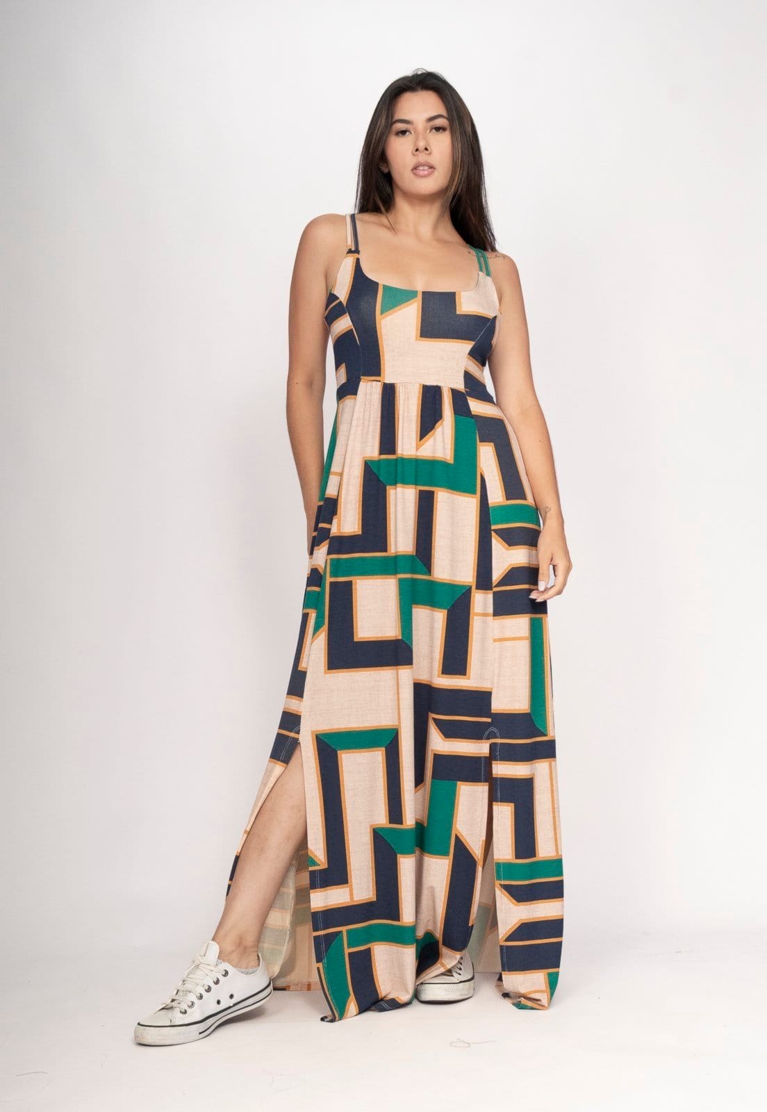 Vista 2 Vestido CabanaFree Longo Jambo Malha Aberturas Aberturas Estampa Chapada de Areia Cabanafree estampado