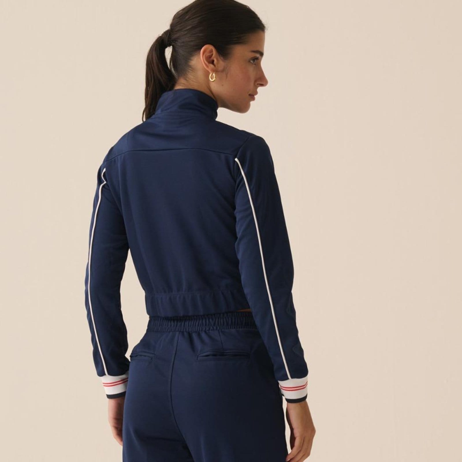 Vista 2 Jaqueta Fila Regular Uc Terrinda V3 Feminina Fila incolor