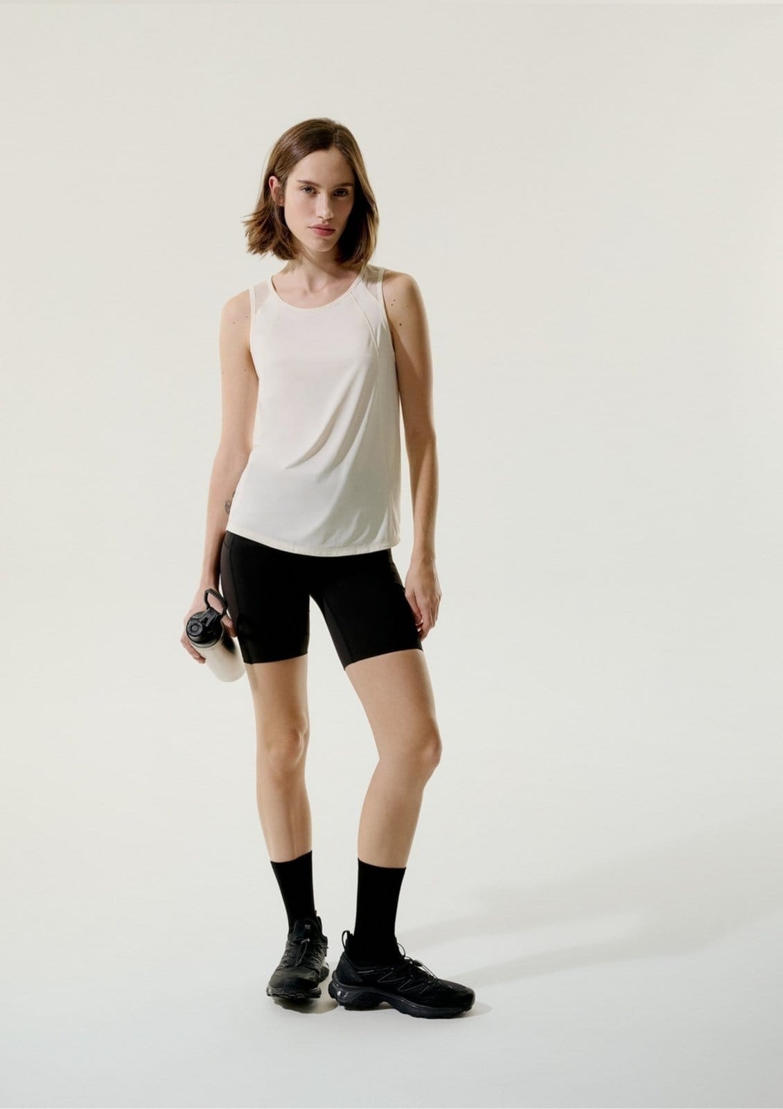 Vista principal Bermuda Esportiva Feminina Biker Alongada Hering HERING SPORTS preto