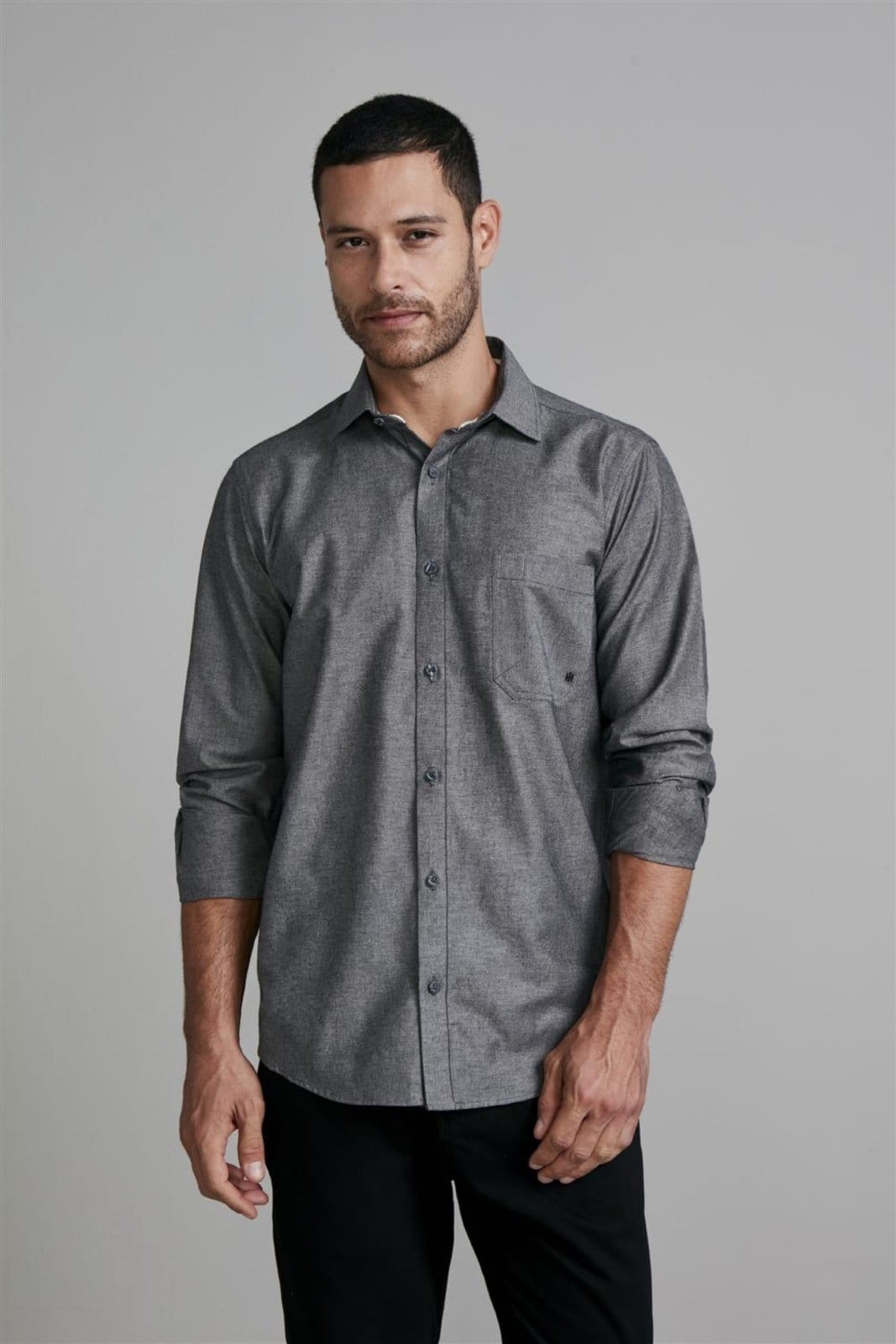 HIGHSTIL Camisa com Bolso Lisa Comfort Chumbo