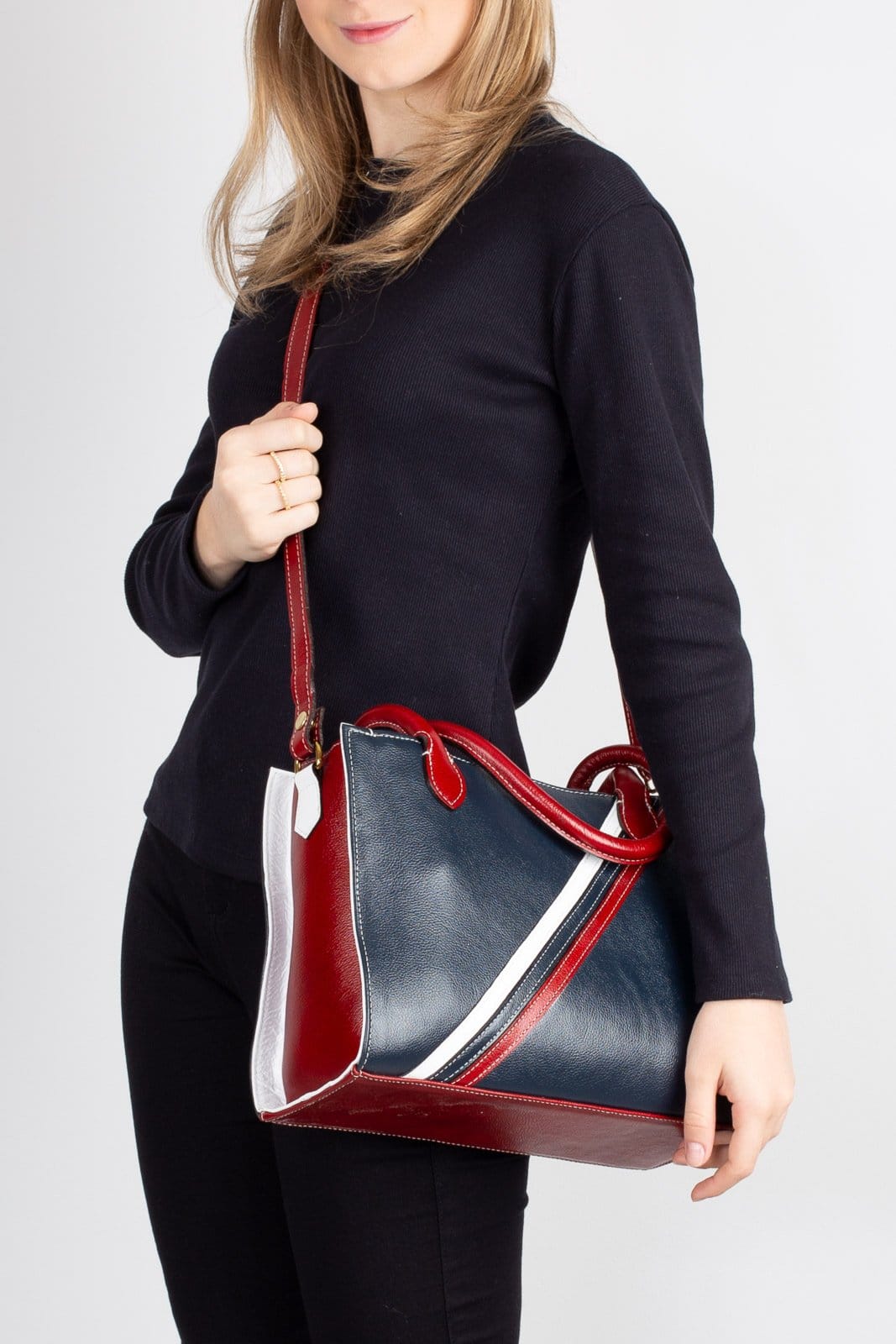 Vista 2 Bolsa de ombro em couro estruturada Raquel Vermelho Andrea Vinci azul