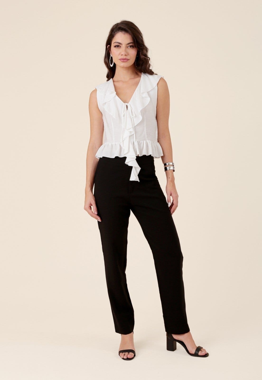 Calça Reta Pop Me Em Alfaiataria Com Bolso-Faca