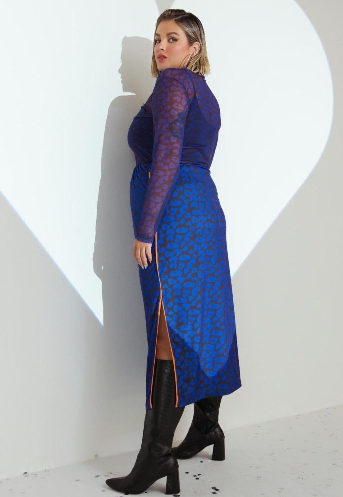 Vista 2 Saia Longuete Com Fendas Quintess azul