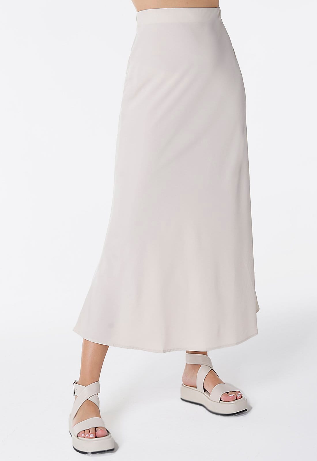 Vista principal Saia Longa de Cetim Evasê com Elastano SOB bege