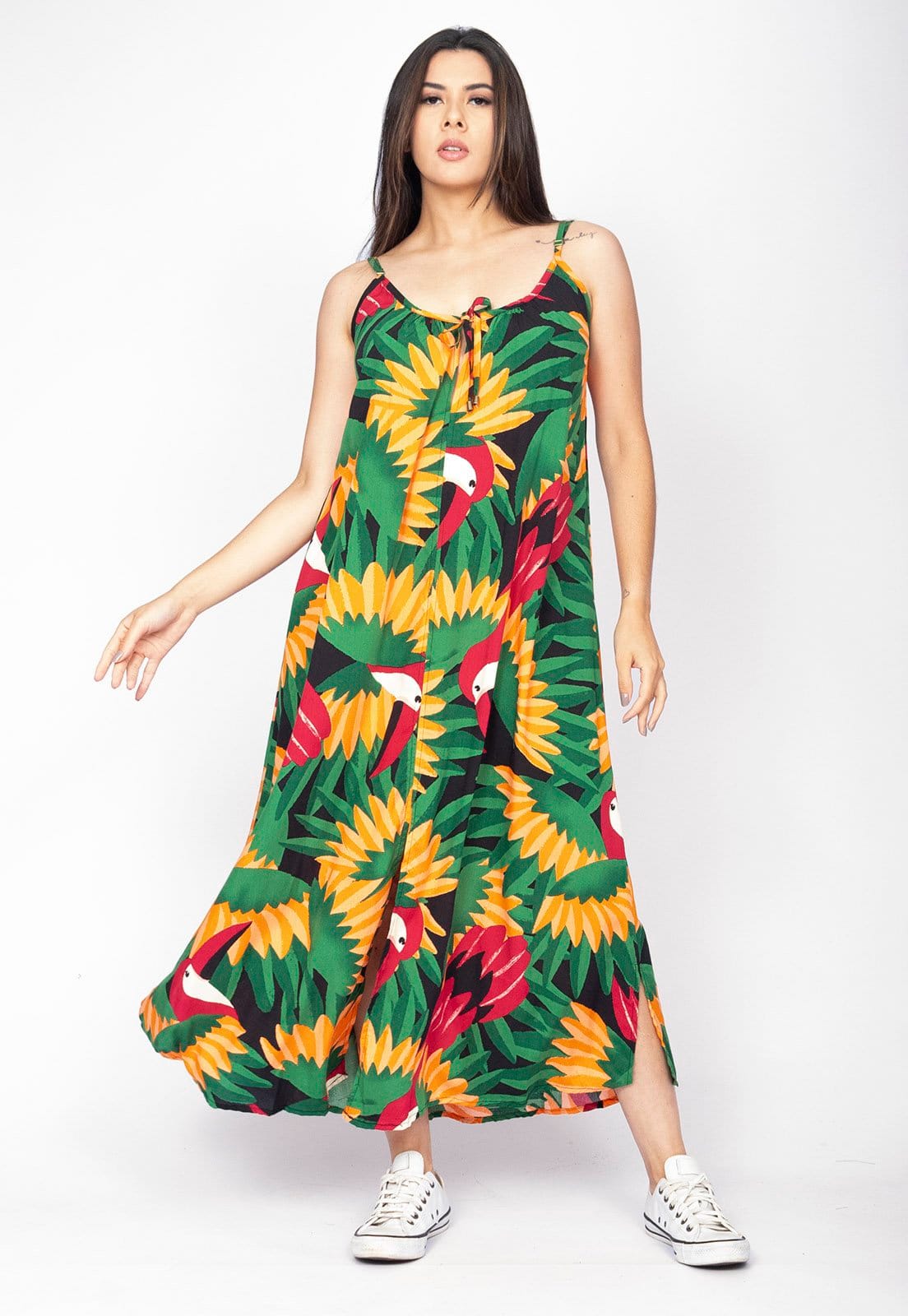 Vista principal Vestido Longo Cabanafree Caçuá Viscose Alça Fina Estampa Festa dos Tucanos Cabanafree estampado/preto/vermelho