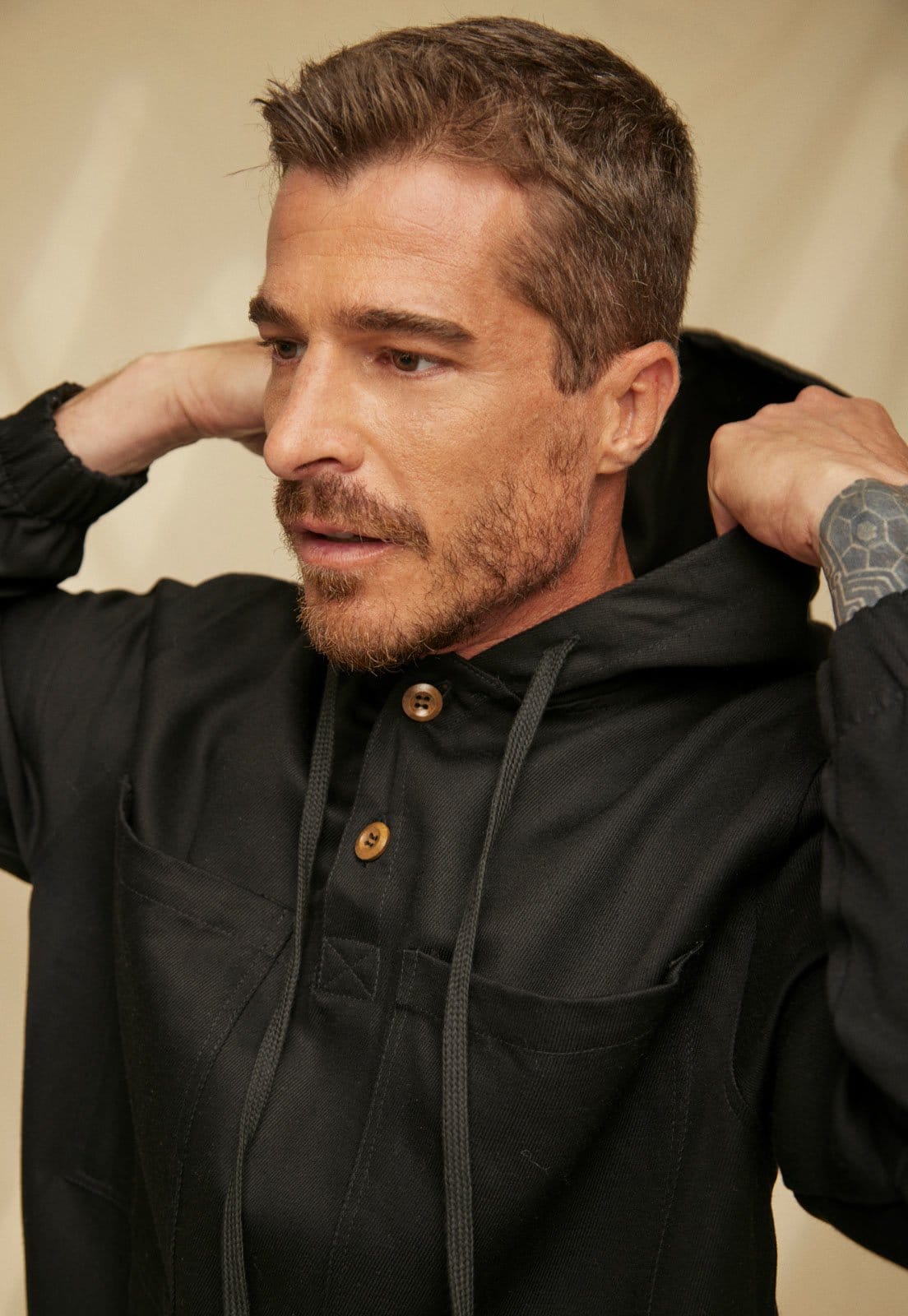 Vista principal Casaco Inspira Sustentável Utilitário LENZING™ Modal com Linho Inspira bege