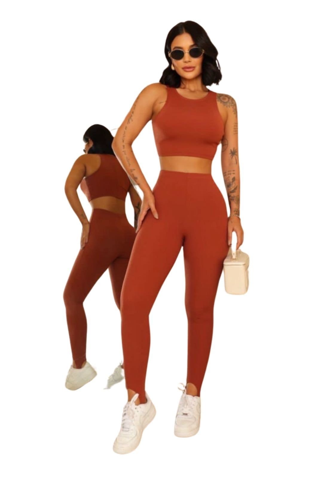 Vista principal Conjunto Top Cropped e Calça Pezinho Canelado Weroty Cia do Vestido marrom