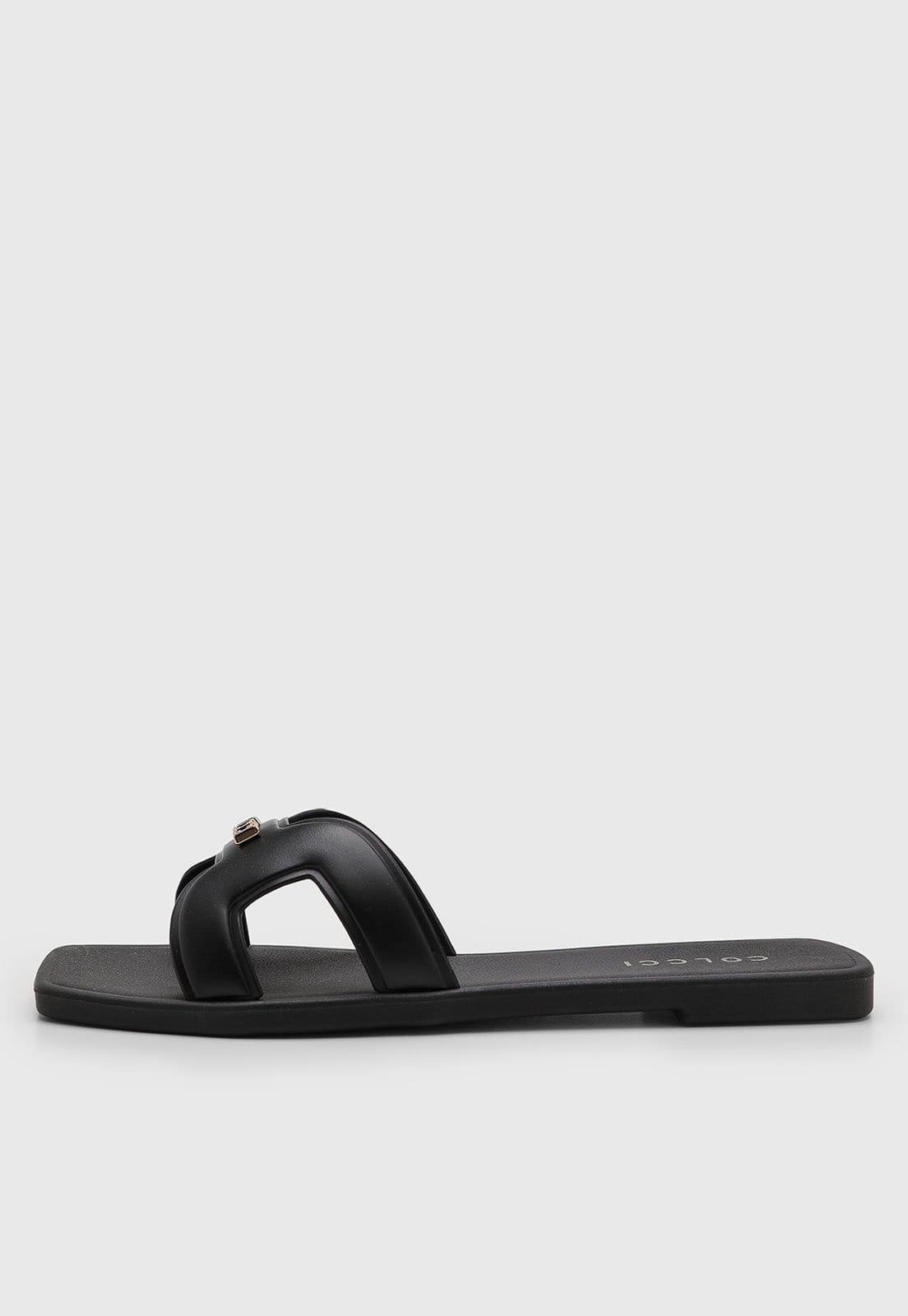 Vista principal Rasteira Feminino Colcci Aberta Tiras Largas Ponta Quadrada Preta Colcci preto