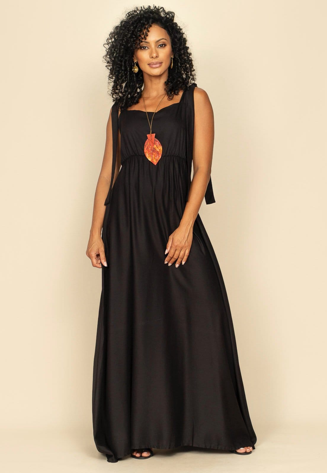 Vestido Longo Apioba Viscose com Amarração no Ombro