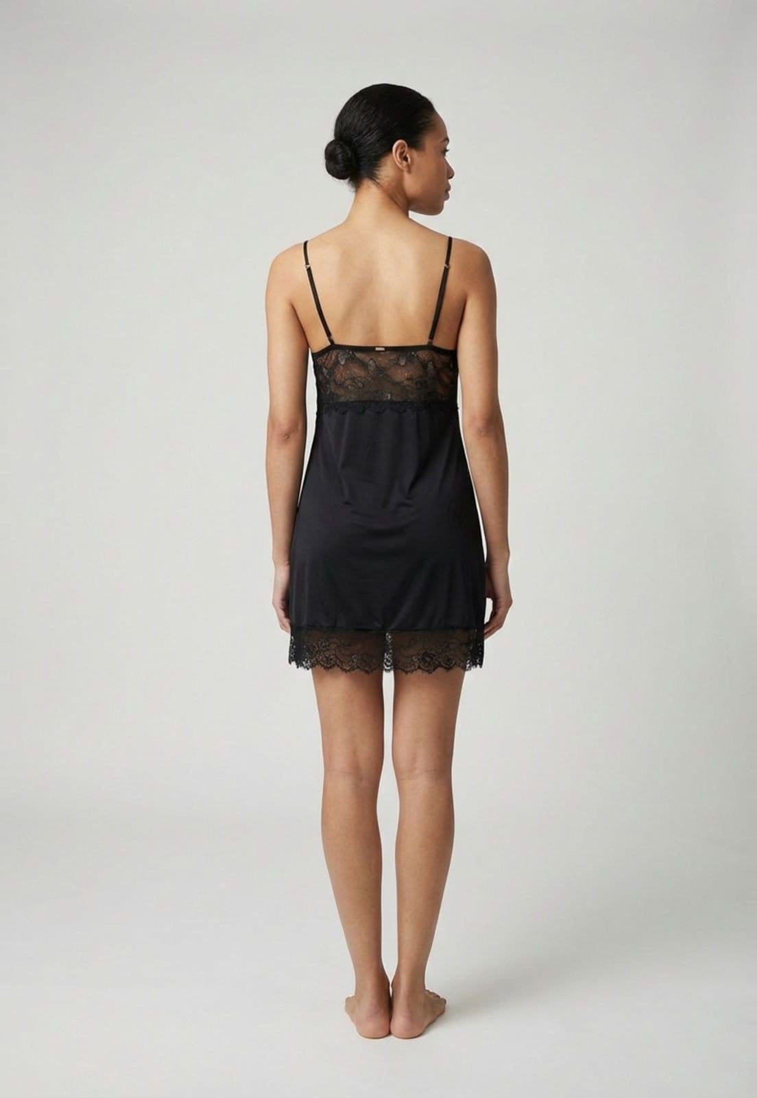 Vista 2 Camisola Feminina Hope Renda Preta Hope preto