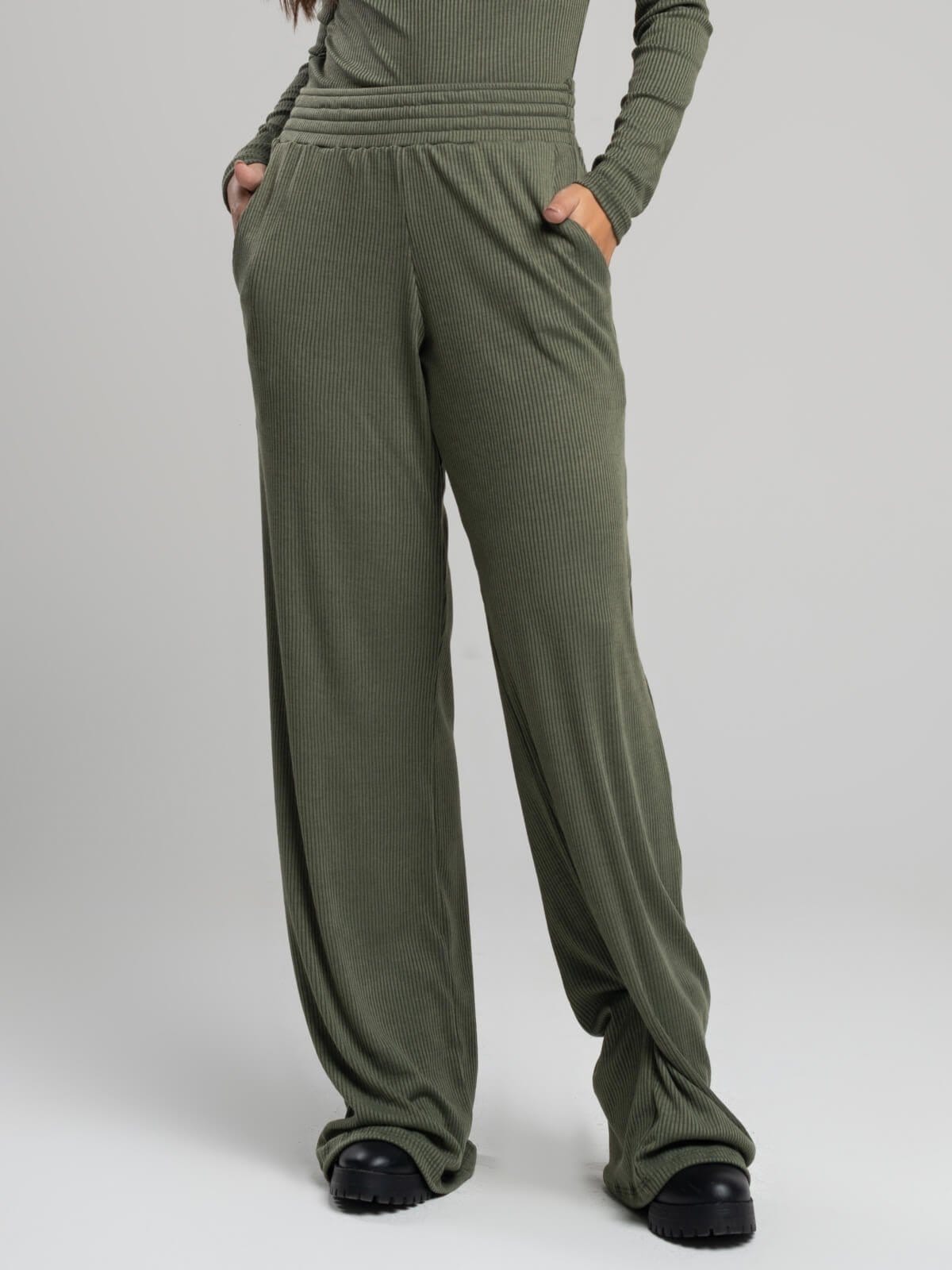 Calça Pantalona Wide Leg Canelada Vicbela Cintura Alta Moda Casual