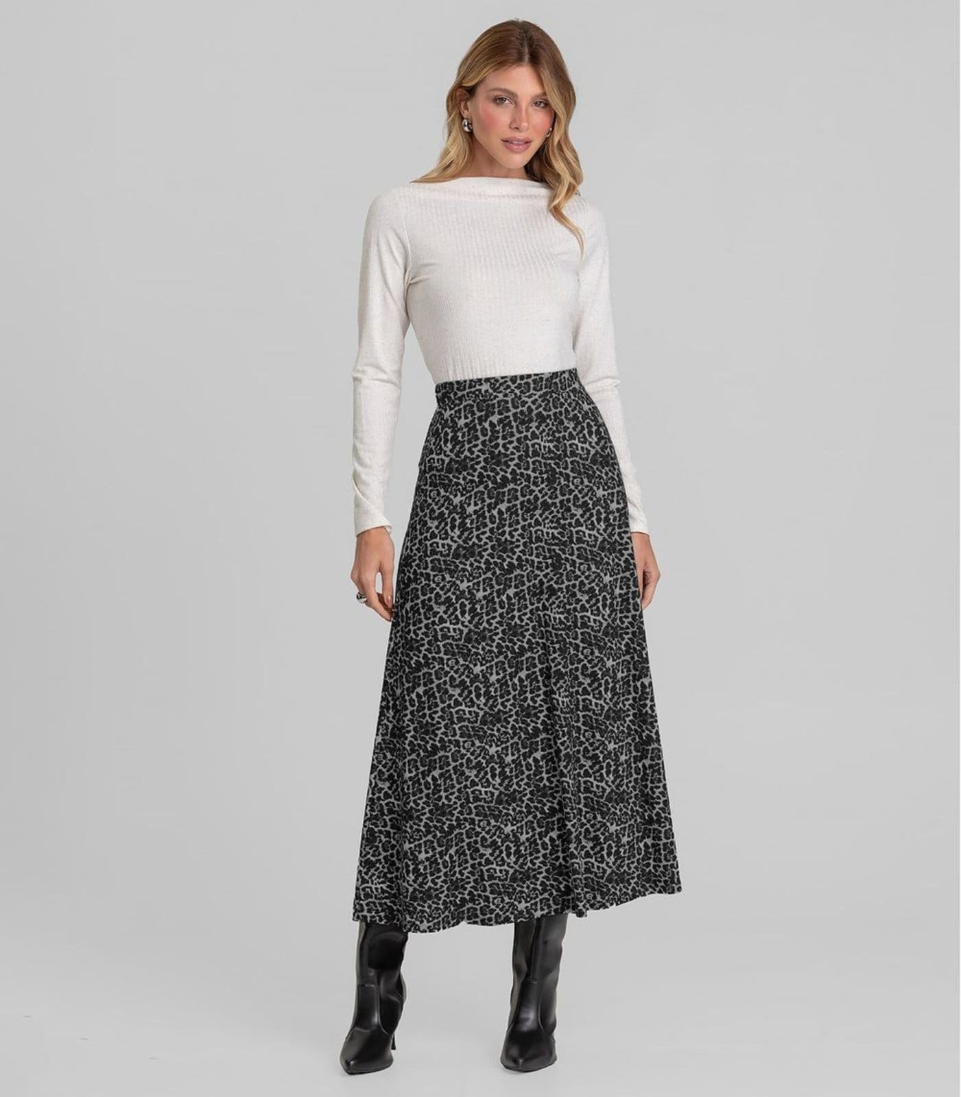 Vista principal Saia Feminina Midi Evase Dianna Dianna cinza