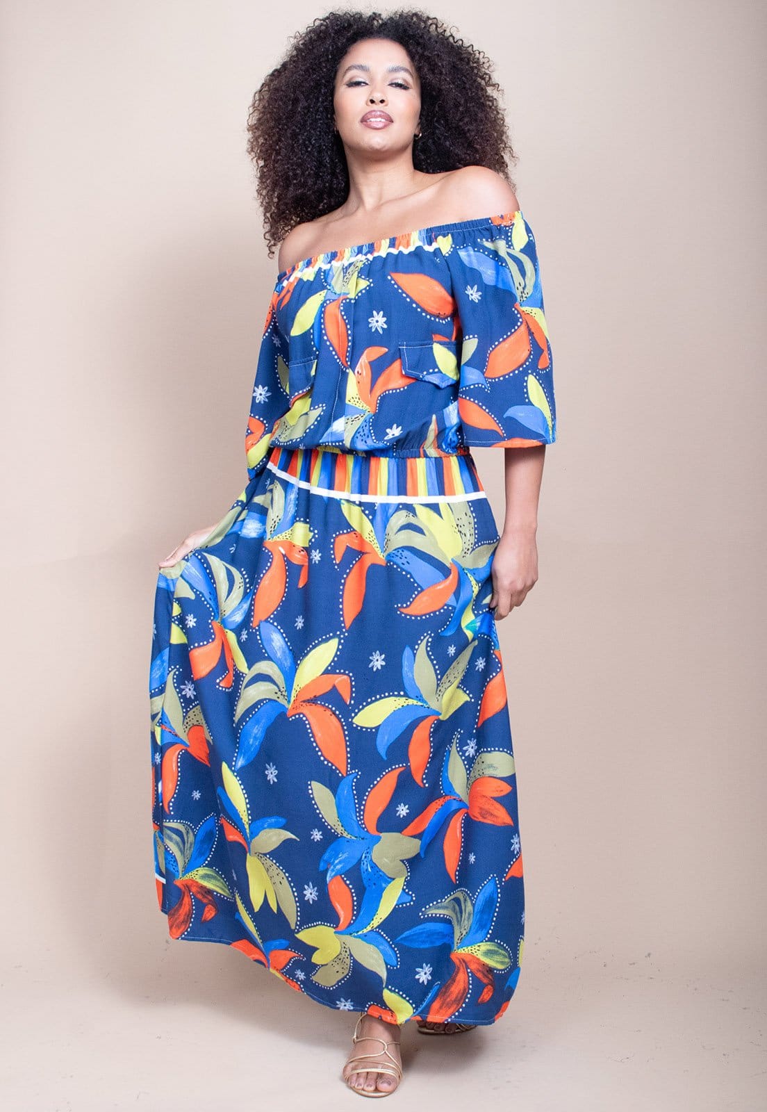 Vista 2 Vestido Midi Cabanafree Ciganinha Viscose com Lapela Estampa Maré Vibrante Cabanafree amarelo/estampado/laranja/verde