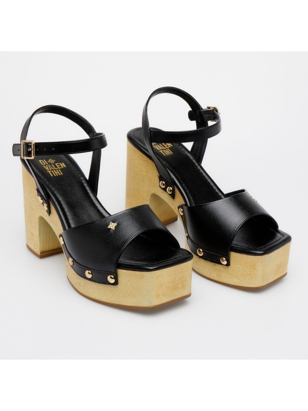 Vista 2 CLOG NOELLI DI VALENTINI NAPA Di Valentini preto