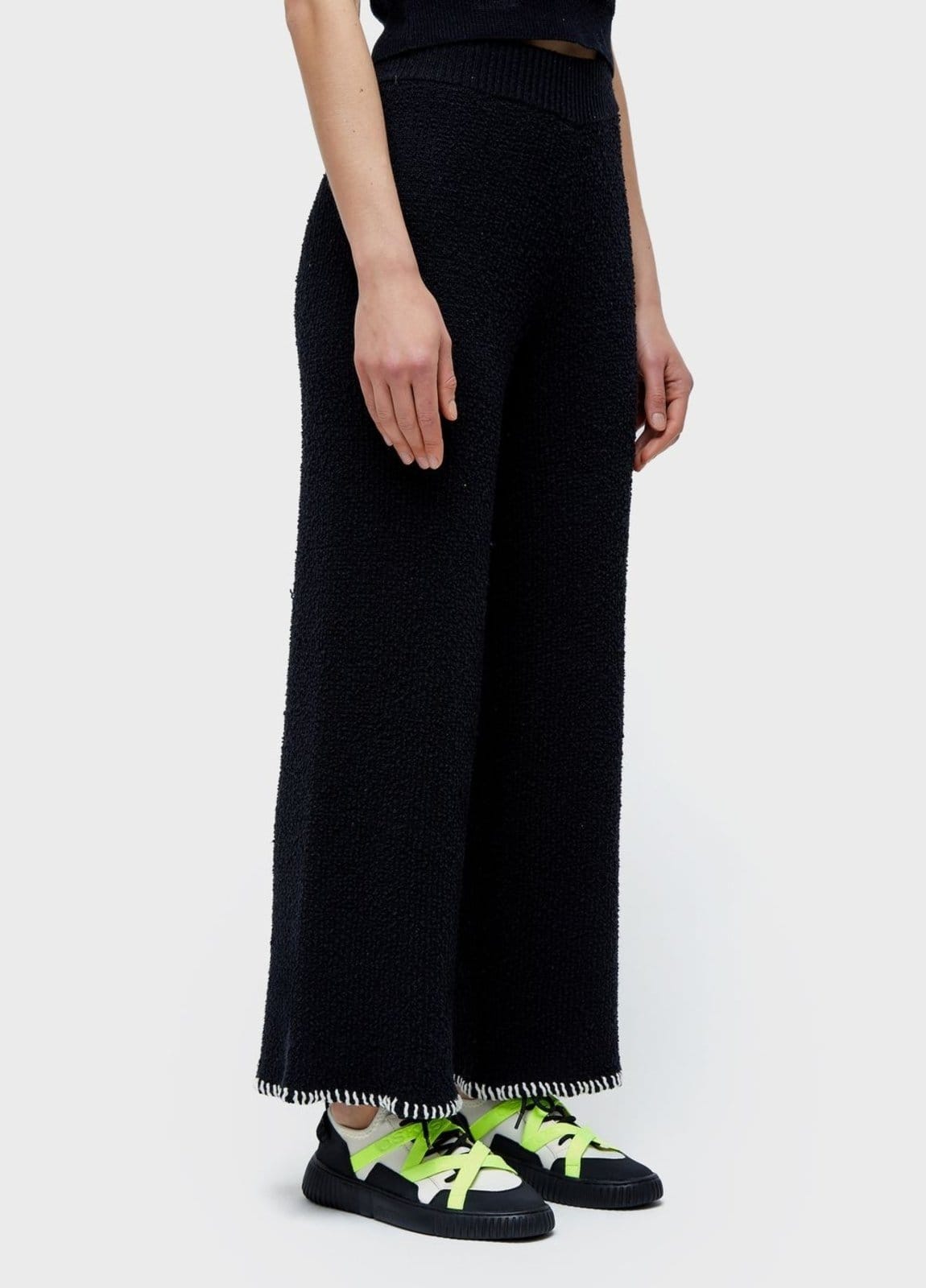 Vista 2 Calça tricot pespontos Osklen preto