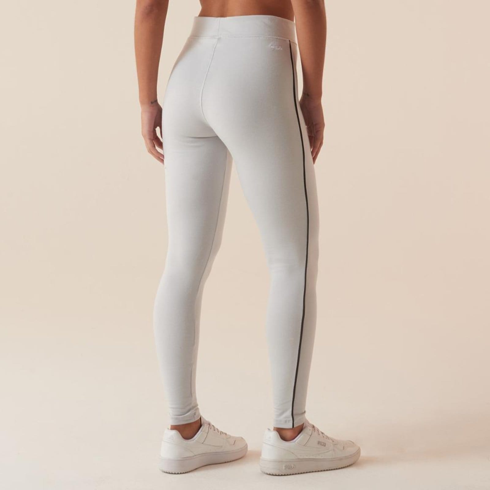 Vista 2 Legging Fila Life Core Feminina Fila incolor