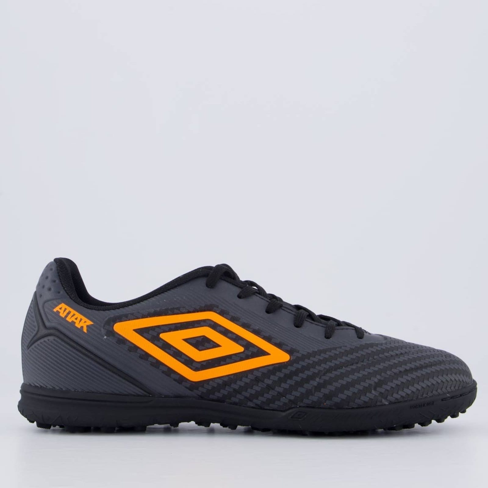 Chuteira Umbro Attak III Society Preta e Laranja