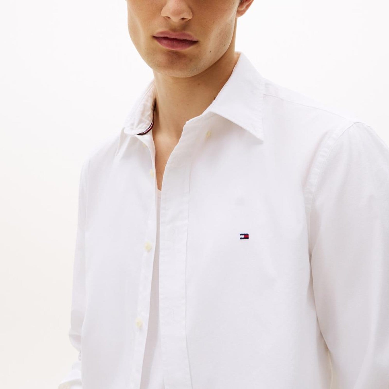 Vista 2 Camisa Th Flex Popeline Regular Fit - EEG Tommy Hilfiger branco