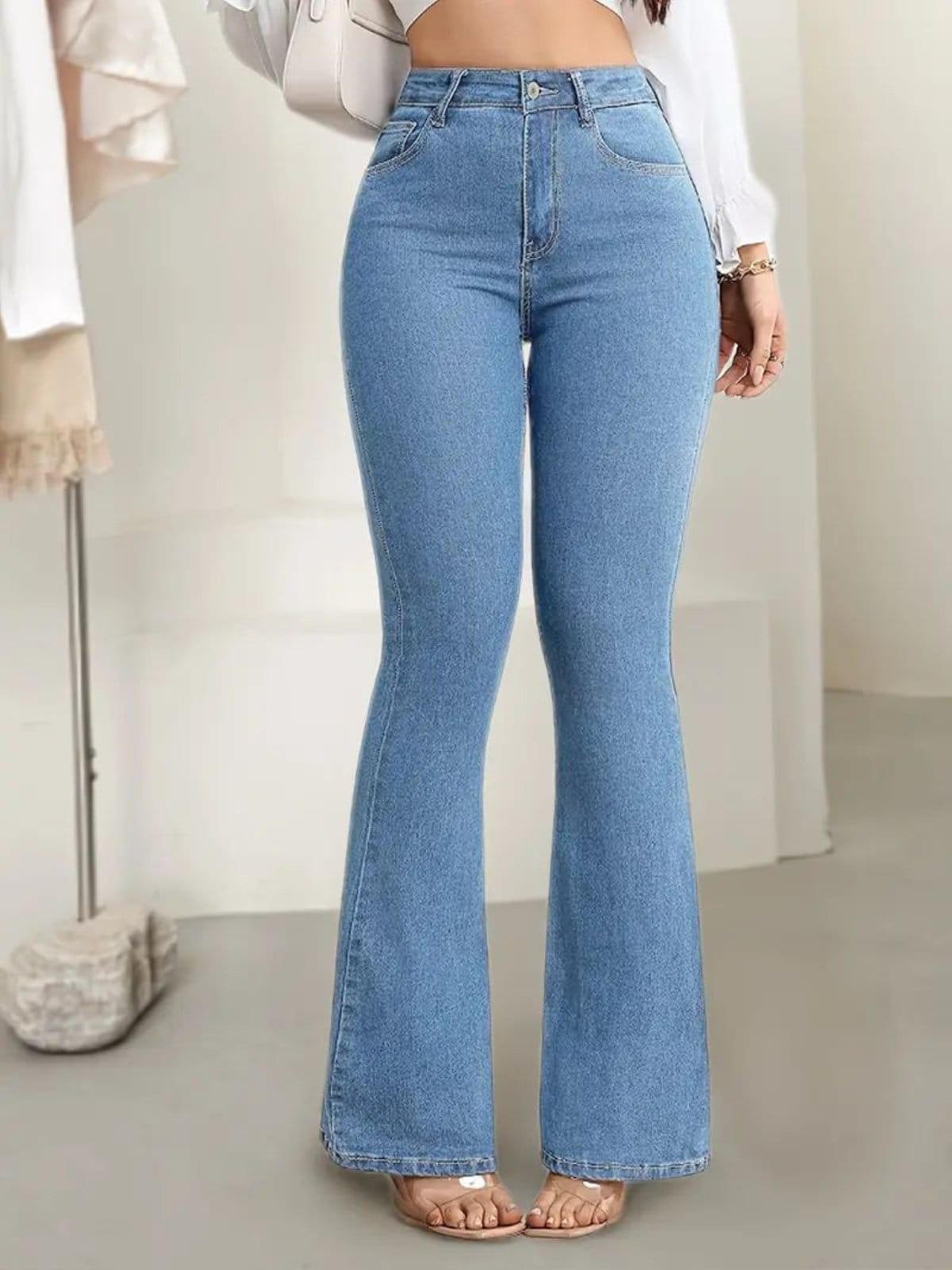 Vista principal Calça Jeans Kovali Fashion Store Flare Clara Design Impecável Tecido Confortável e Caimento Perfeito KOVALI FASHION STORE azul