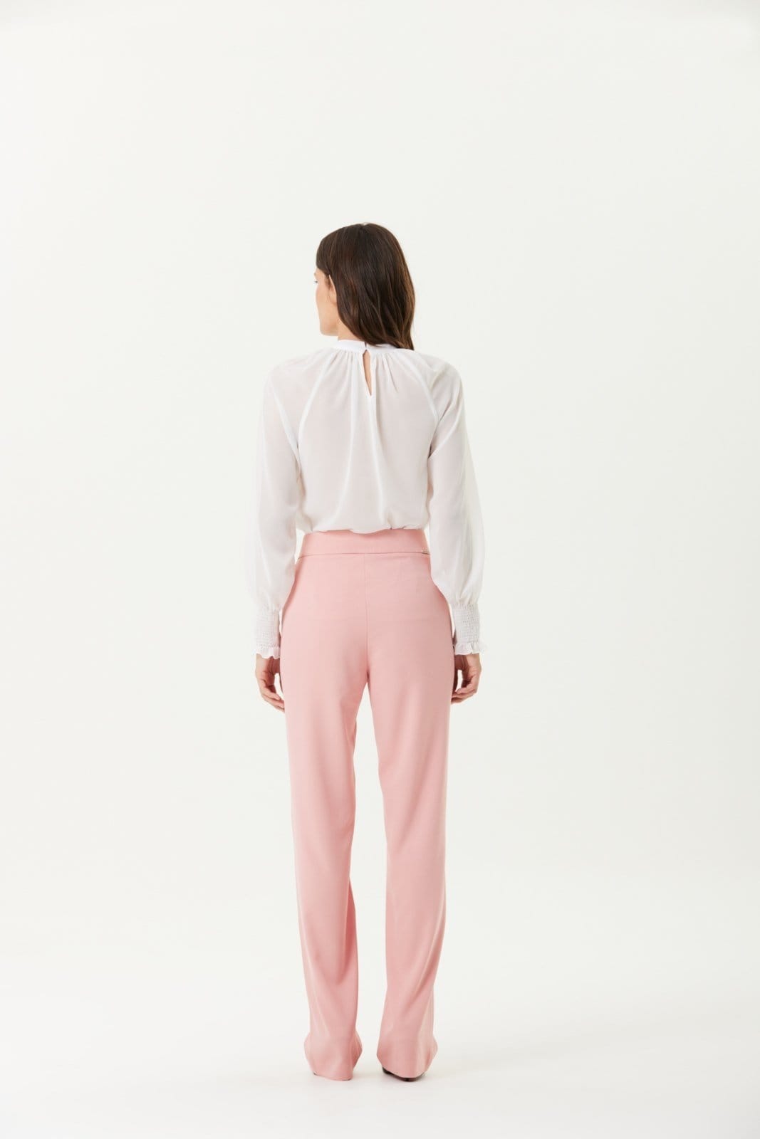 Vista 2 Calça Alfaiataria Traymon Cintura Alta Claro Traymon rosa