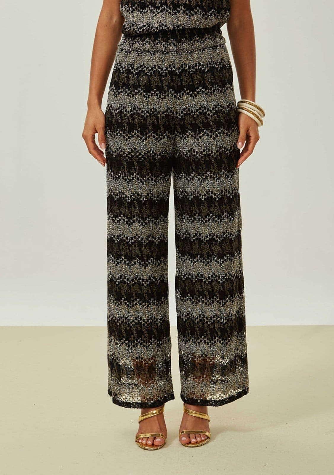 Vista 2 Calça Maria Valentina Jogging Alta Maria Valentina preto