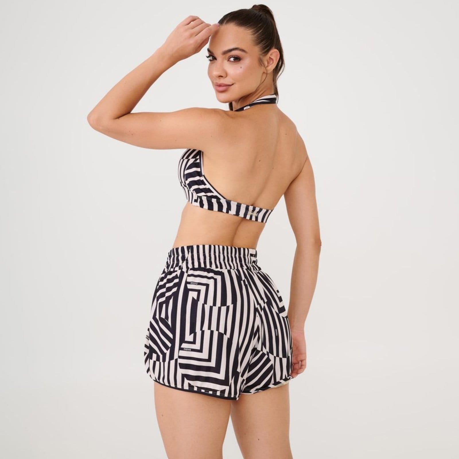 Vista 2 Short Transpassado Estampa Sensation Poliamida Soft Donna Carioca estampado