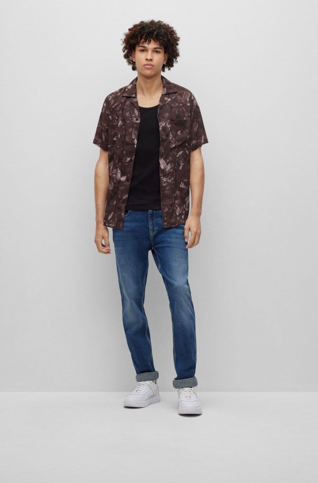 Vista 2 Camisa Manga Curta Oversized Com Estampa Floral HUGO marrom