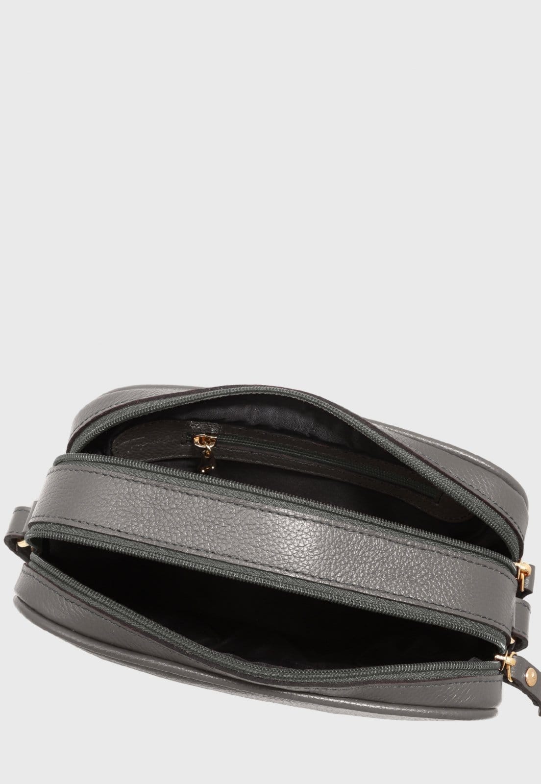 Vista 2 Bolsa Transversal de Couro Mariart Cajuína Mariart cinza