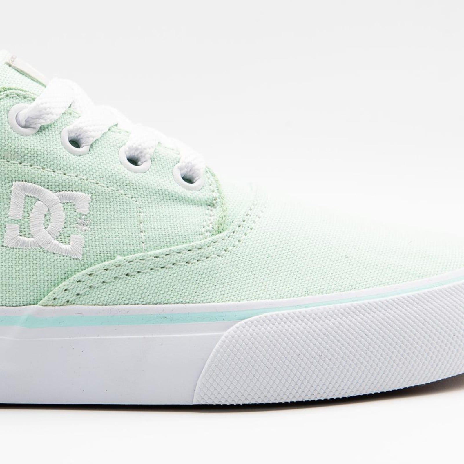 Vista 2 Tênis DC Shoes DC New Flash 2 TX W WT24 Mint/White/White DC Shoes verde mint