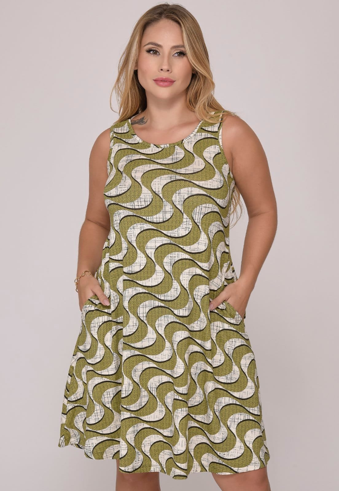 Vestido Curto Trapézio Sem Manga B'Bonnie Sophia