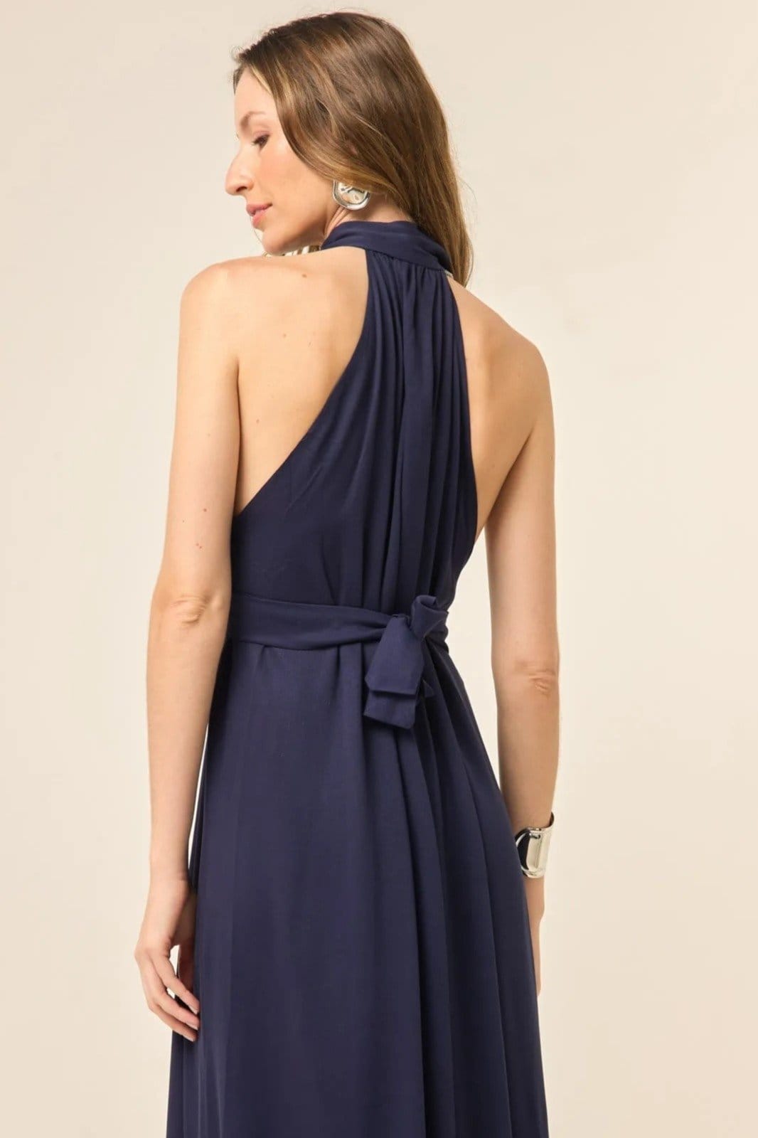 Vista 2 Vestido Lari Longo Elegante Marinho VIC BRAND azul