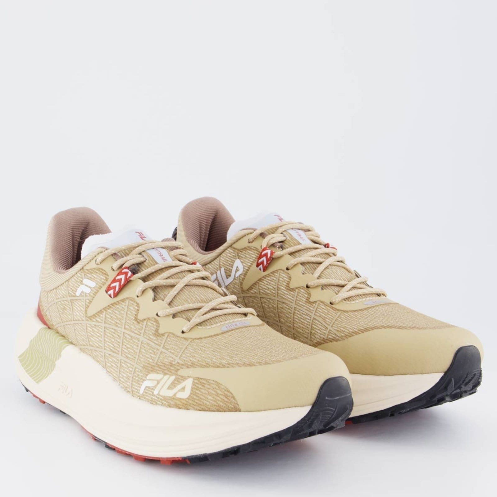 Vista 2 Tênis Fila Skytrail e Oliva Fila bege