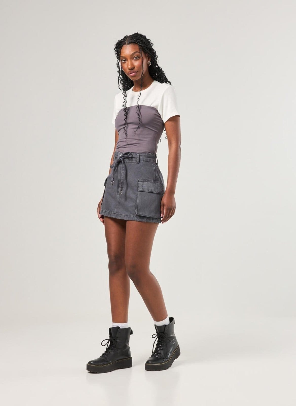 Vista principal Saia Cargo Sarja Chumbo Youcom cobre