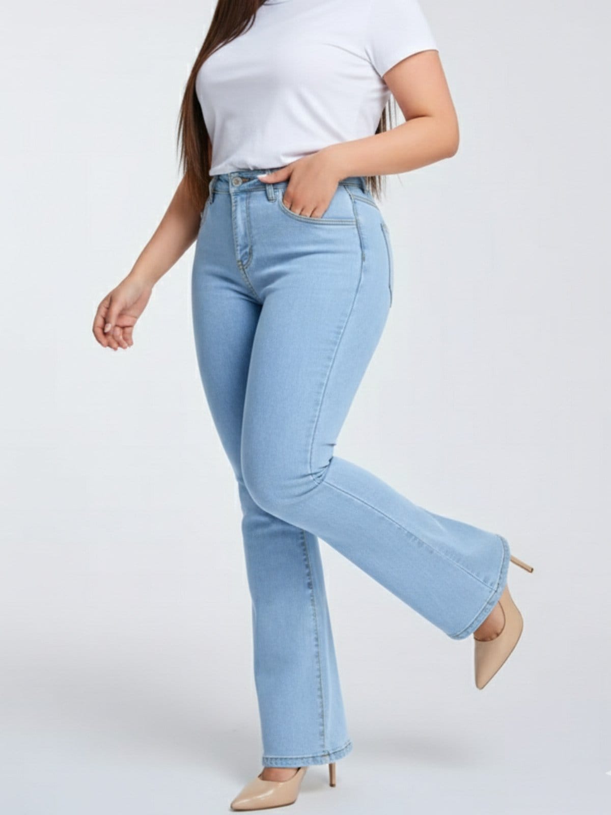 Vista 2 Calça Jeans Feminina Tex Jeans Flare Elegância Conforto e Poder em Cada Passo Claro TEX JEANS azul
