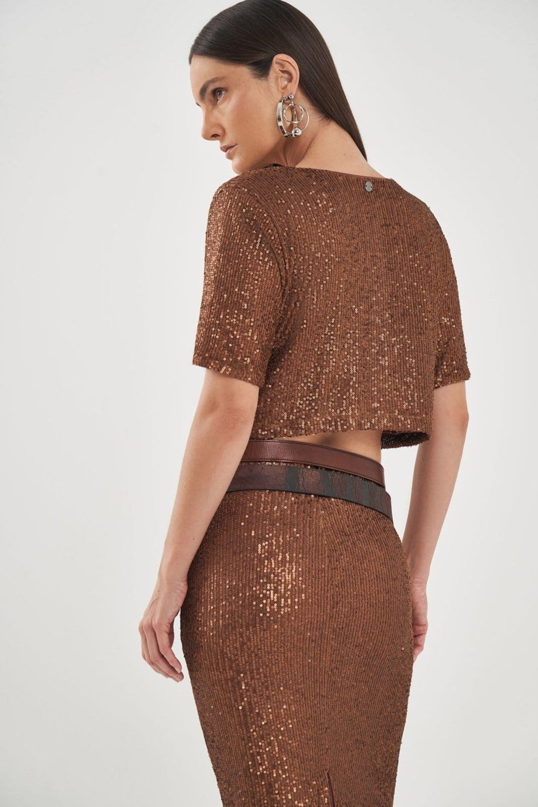 Vista 2 Blusa Bright Paetê Feminina Inblanche café