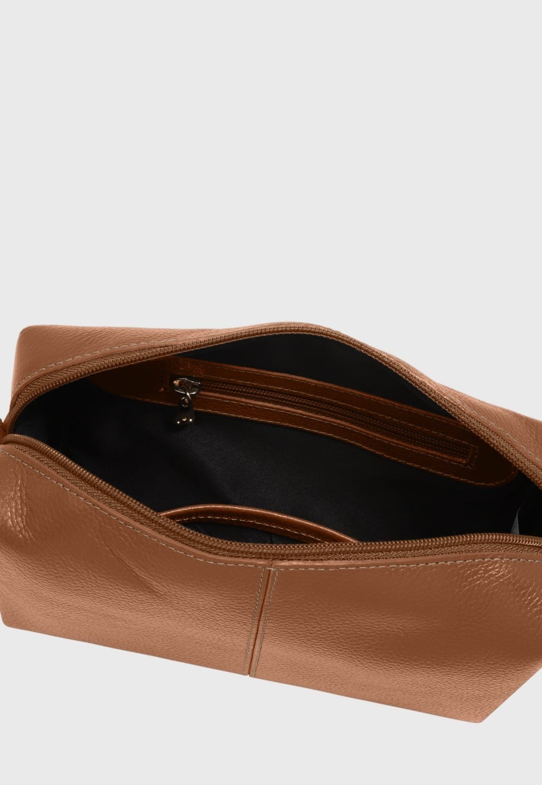 Vista 2 Bolsa Transversal Couro Mariart Capinzinho Camel Mariart caramelo