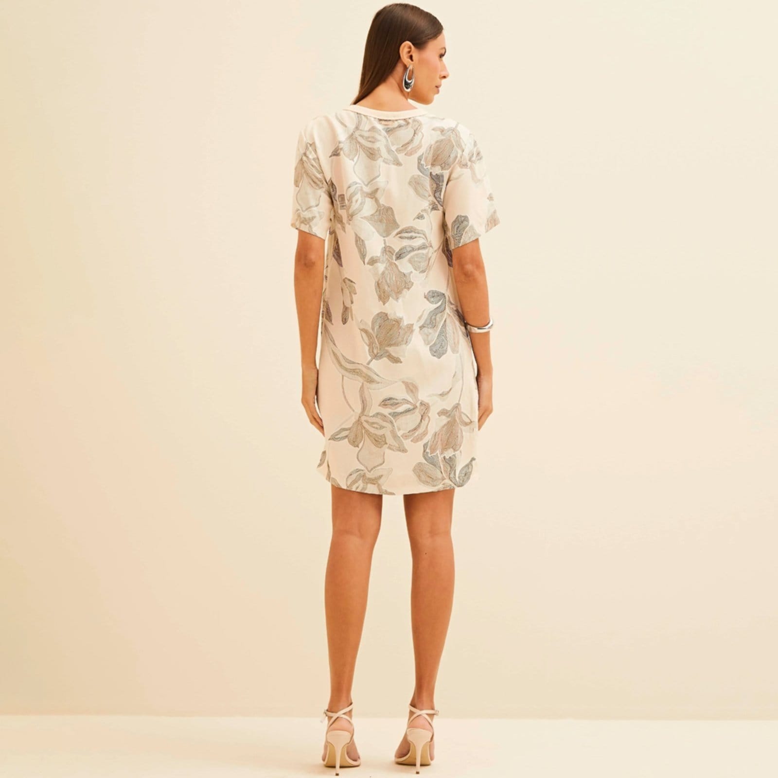 Vista 2 Vestido Curto Forum Forms Ve26 Feminino Forum bege