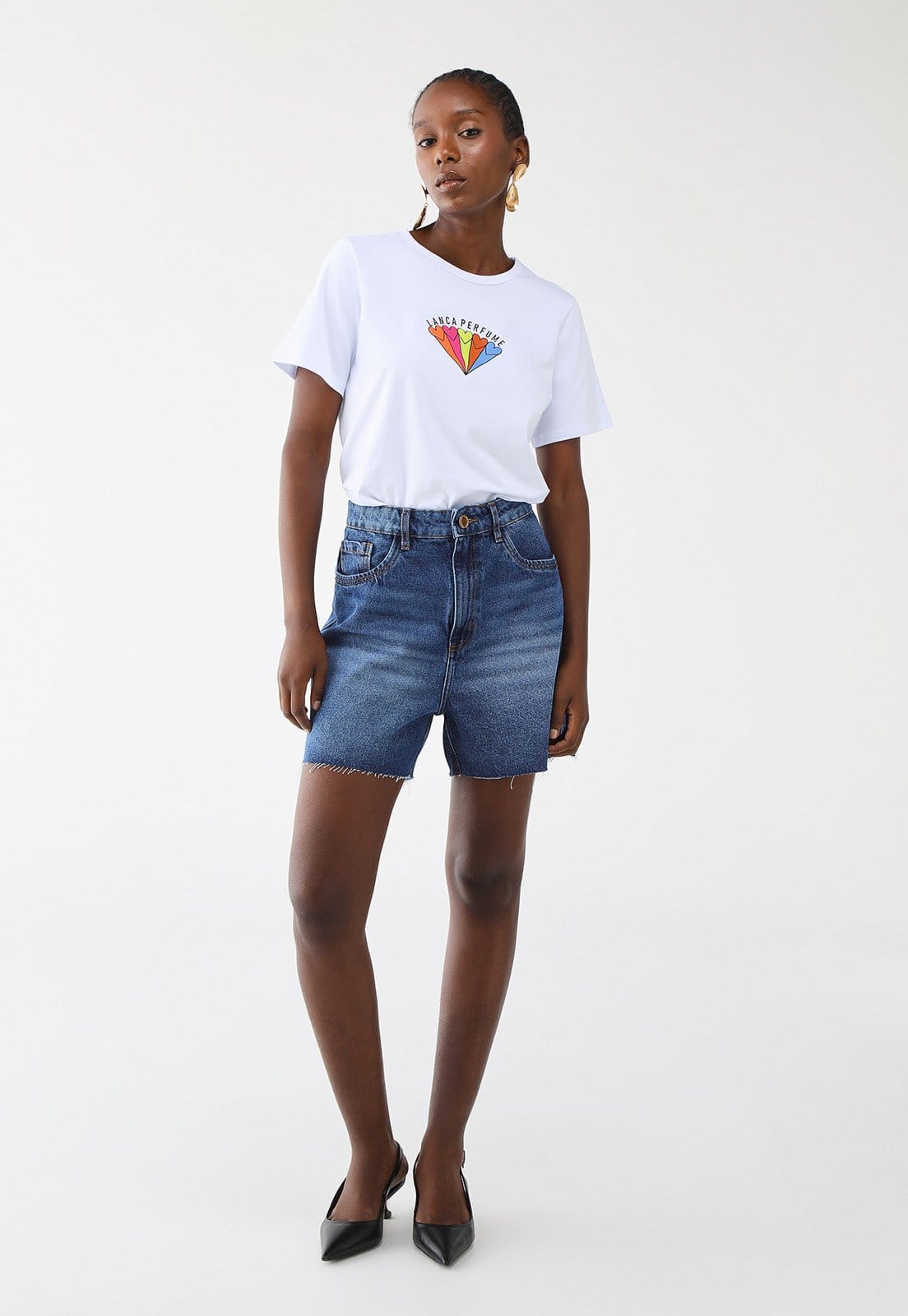 Vista 2 Bermuda Jeans Lança Perfume Mom Barra Destroyed Lança Perfume azul