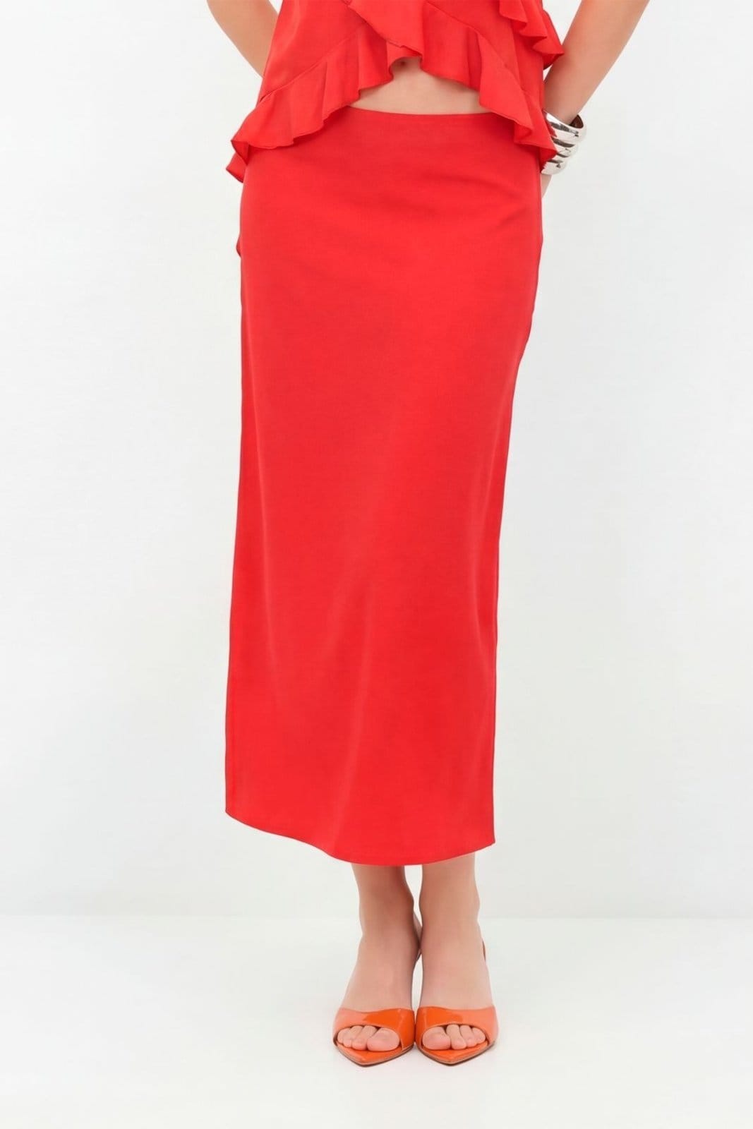 Vista principal Saia Basic Midi Feminina Inblanche vermelho