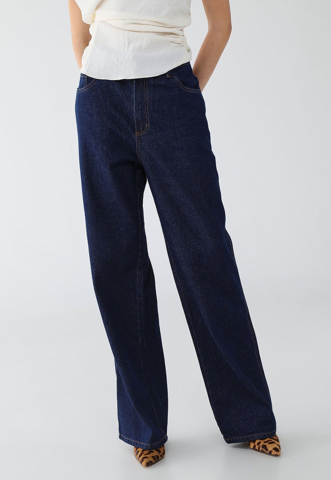 Vista principal Calça Feminina Lança Perfume Wide Leg Full Length Jeans Escura Lança Perfume azul